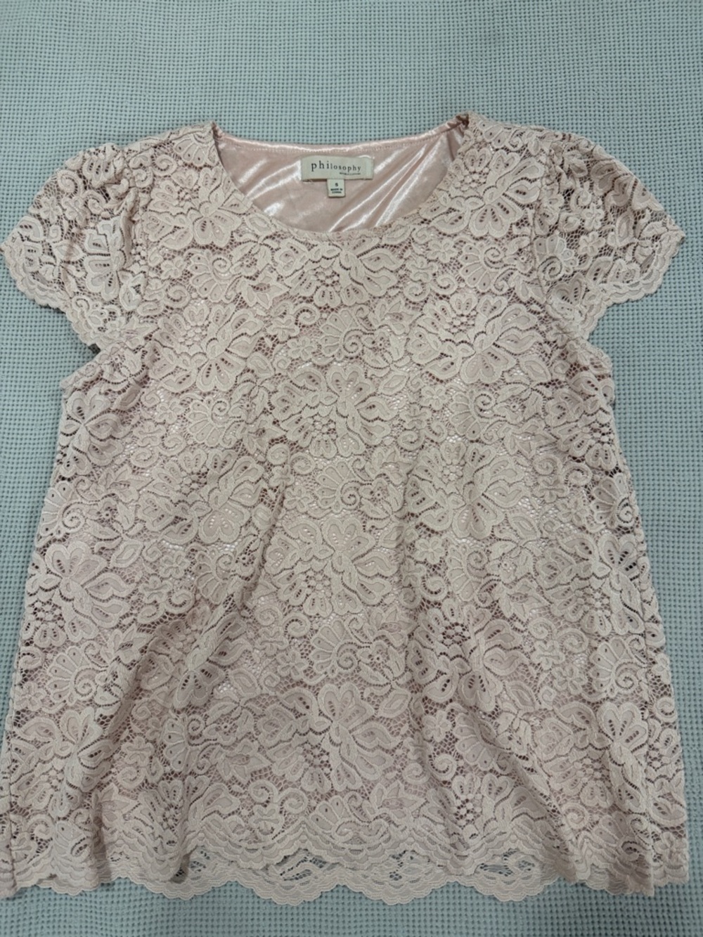 Philosophy Blush Lace Short Sleeve Women's Top
